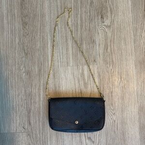Black LV logo purse